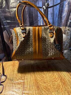 Giani Bernini .. Beautiful purse …